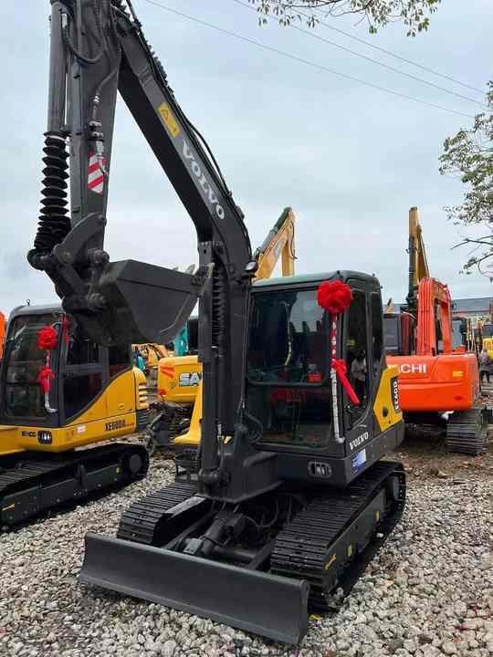 Used Digger VOLVO EC60 Construction Machinery Construction Digger Used VOLVO EC60 Cheap Excavator - Crawler excavator: picture 5 Used Digger VOLVO EC60 Construction Machinery Construction Digger Used VOLVO EC60 Cheap Excavator - Crawler excavator: picture 5