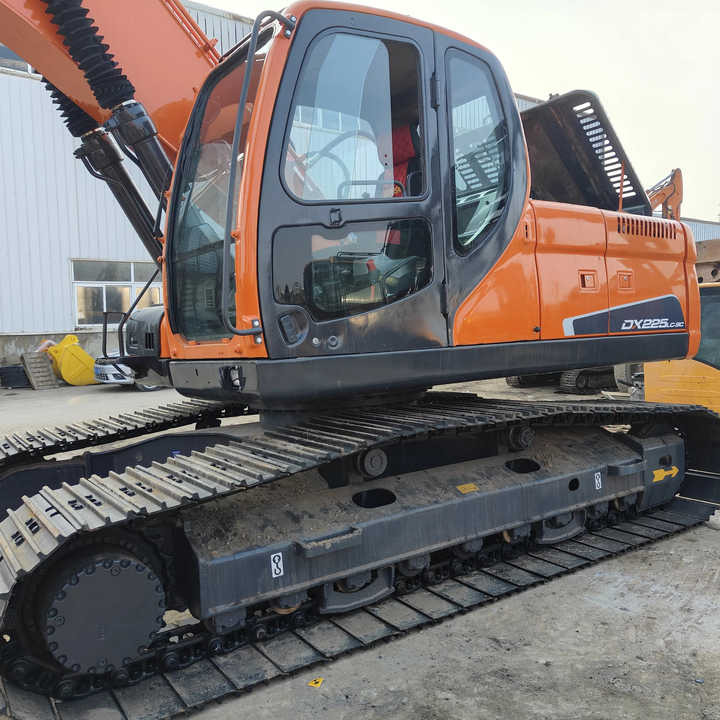 Used Excavator Doosan DX225LC-9 Excavators Mini Equipment Earth Moving Machinery Doosan Digger Excavator for Sale - Crawler excavator: picture 2 Used Excavator Doosan DX225LC-9 Excavators Mini Equipment Earth Moving Machinery Doosan Digger Excavator for Sale - Crawler excavator: picture 2