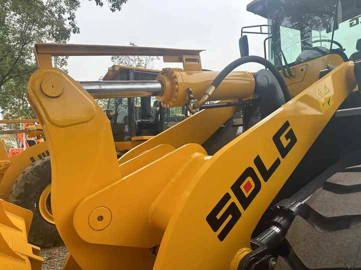 Used Road Construction Equipment SDLG LG956L Wheel Loader Second Hand SDLG 936 LG 953 LG958F 956L for Sale - Wheel loader: picture 4 Used Road Construction Equipment SDLG LG956L Wheel Loader Second Hand SDLG 936 LG 953 LG958F 956L for Sale - Wheel loader: picture 4