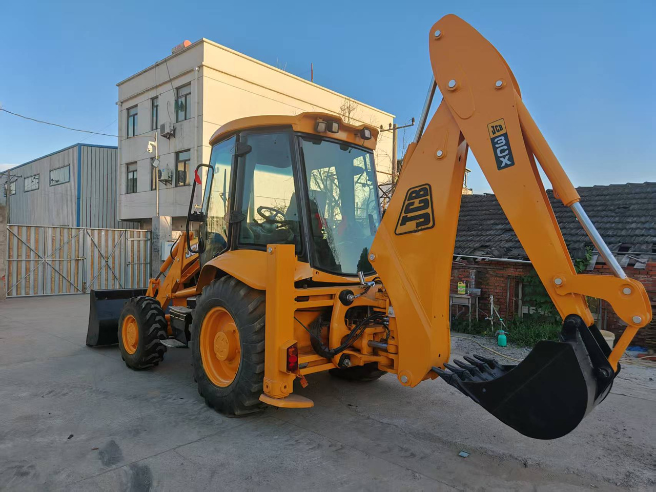 Used Second-hand Backhoe JCB 3CX - Backhoe loader: picture 2 Used Second-hand Backhoe JCB 3CX - Backhoe loader: picture 2