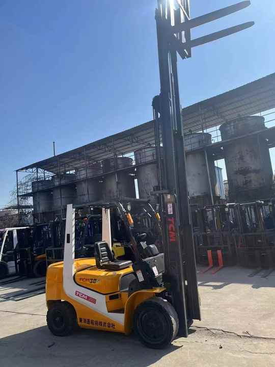 Very Good Condition and Cheap Price 3 Tonne TCM Forklift Run Performance TCM30 Forklift for Sale - Forklift: picture 4 Very Good Condition and Cheap Price 3 Tonne TCM Forklift Run Performance TCM30 Forklift for Sale - Forklift: picture 4