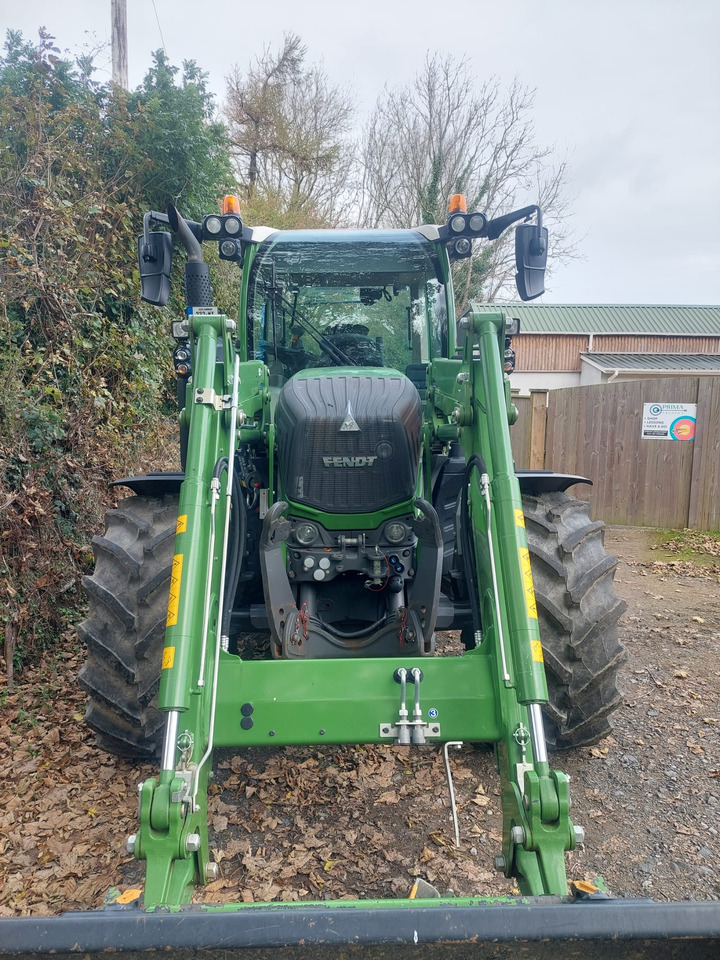 Farm tractor FENDT 312 VARIO: picture 10