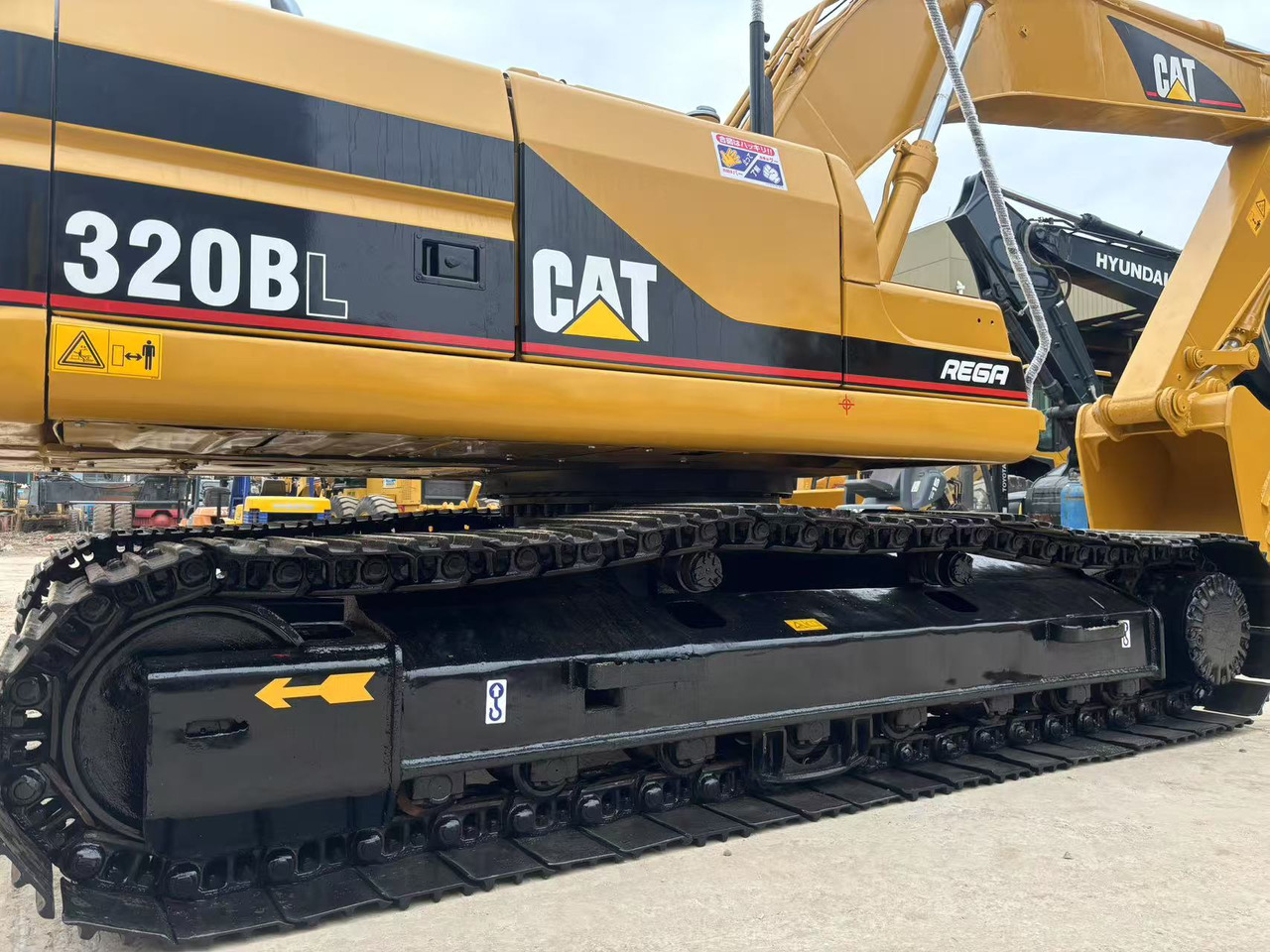 CATERPILLAR 320B - Crawler excavator: picture 4 CATERPILLAR 320B - Crawler excavator: picture 4