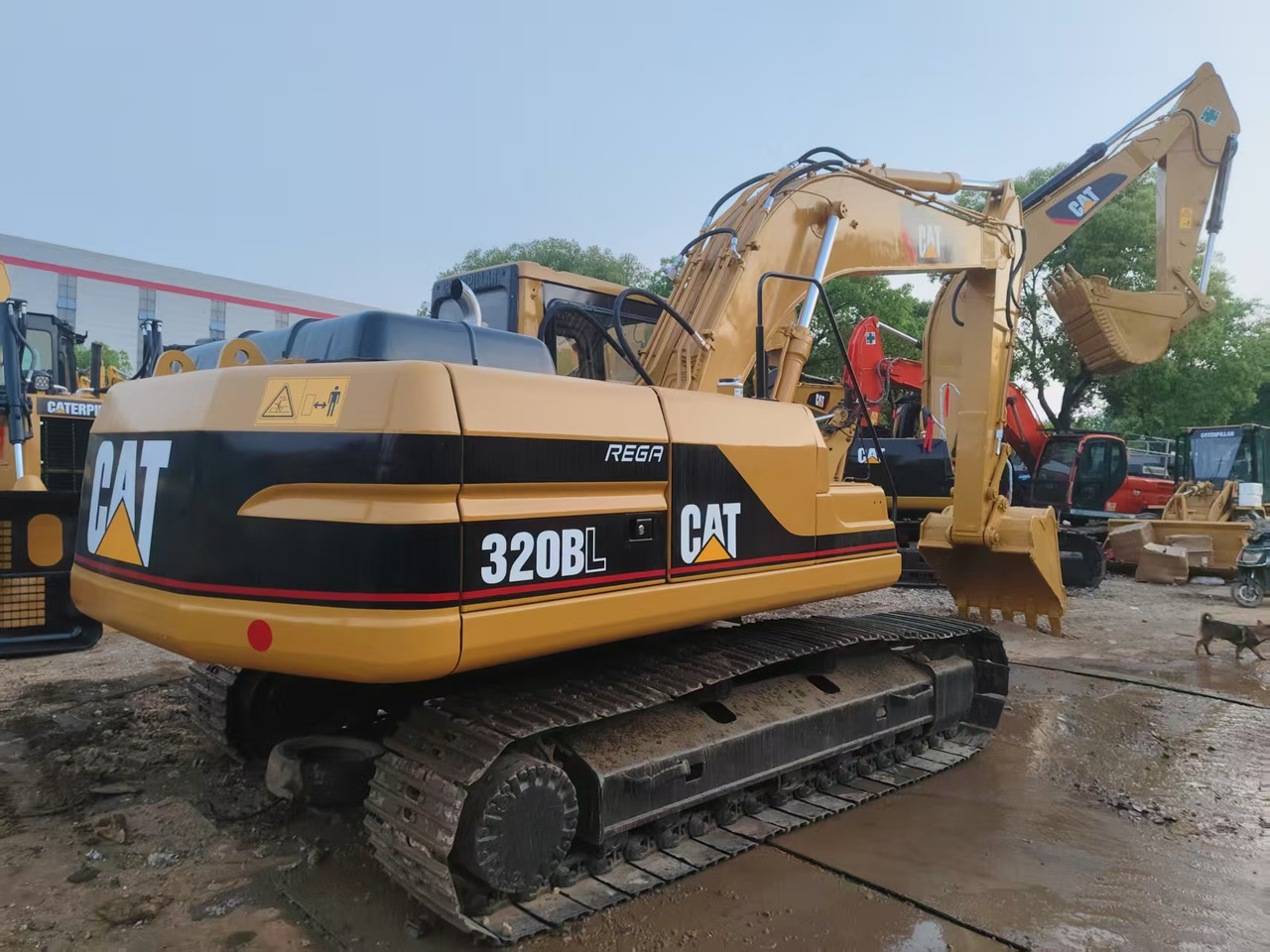 CATERPILLAR 320B - Crawler excavator: picture 2 CATERPILLAR 320B - Crawler excavator: picture 2