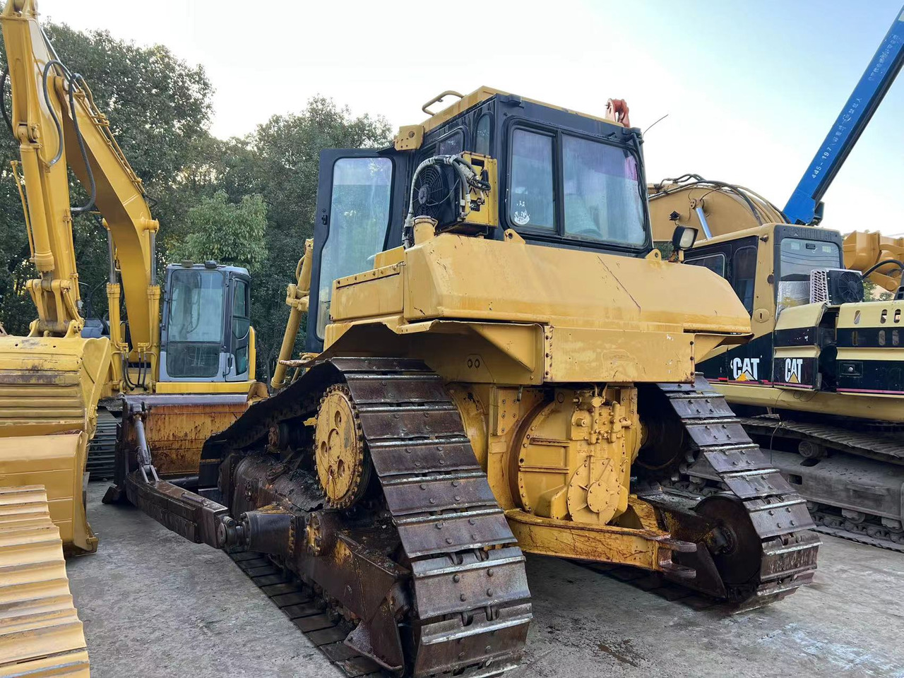 CATERPILLAR D6H - Bulldozer: picture 2 CATERPILLAR D6H - Bulldozer: picture 2
