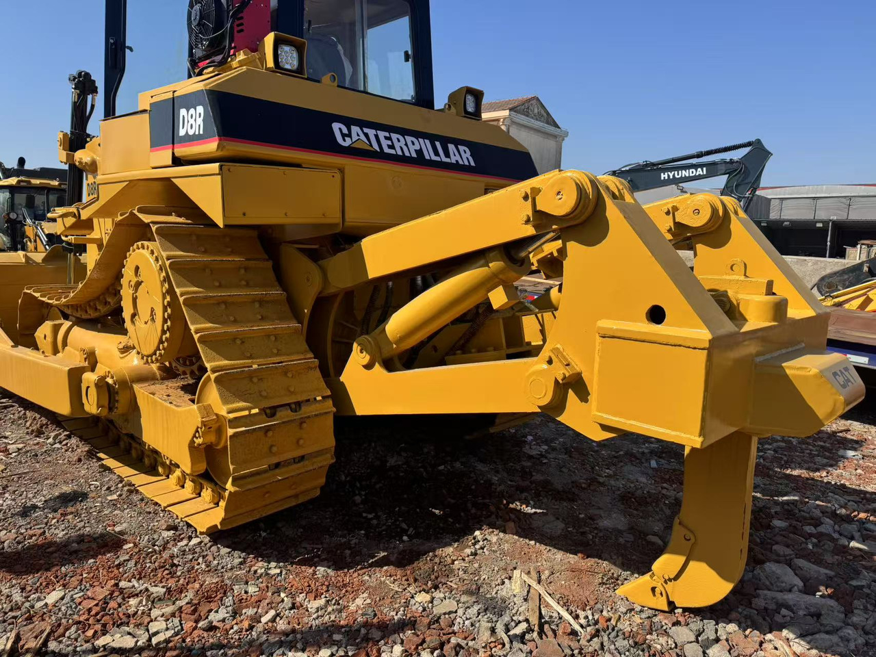 CATERPILLAR D8R - Bulldozer: picture 3 CATERPILLAR D8R - Bulldozer: picture 3