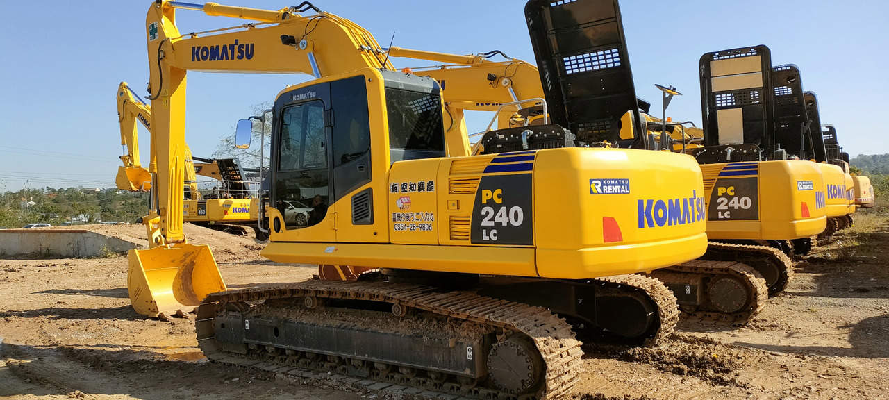 KOMATSU PC240-8 - Crawler excavator: picture 1 KOMATSU PC240-8 - Crawler excavator: picture 1