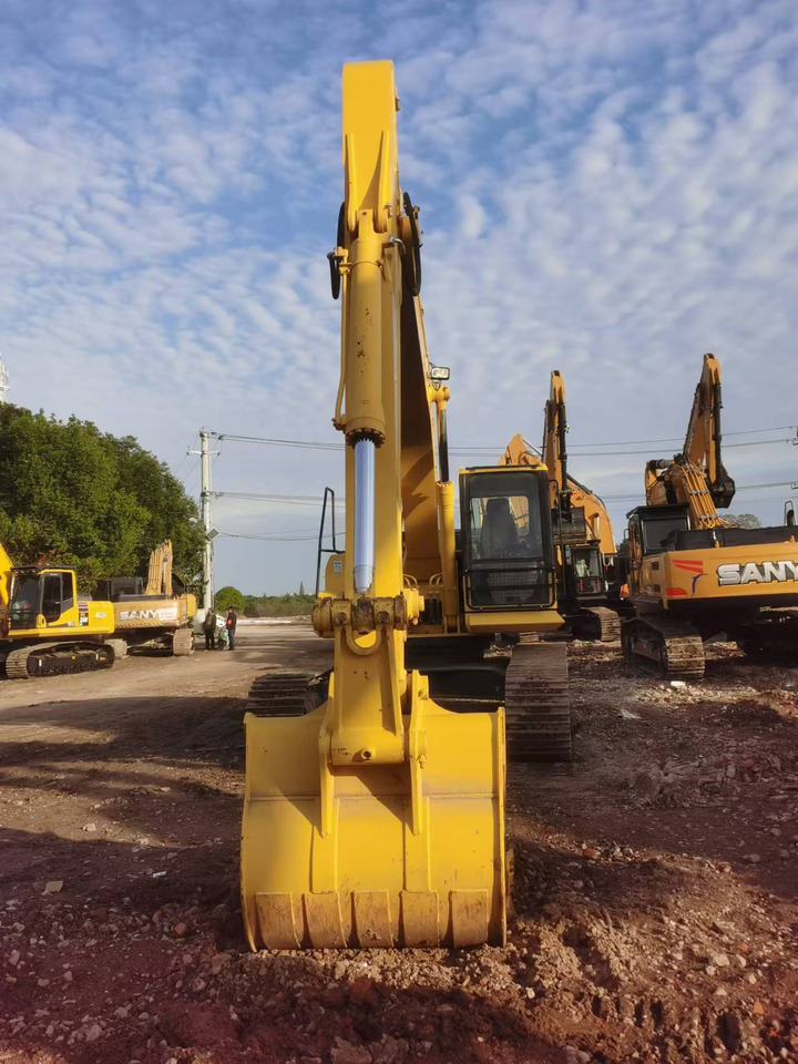 KOMATSU PC300-7 - Crawler excavator: picture 2 KOMATSU PC300-7 - Crawler excavator: picture 2