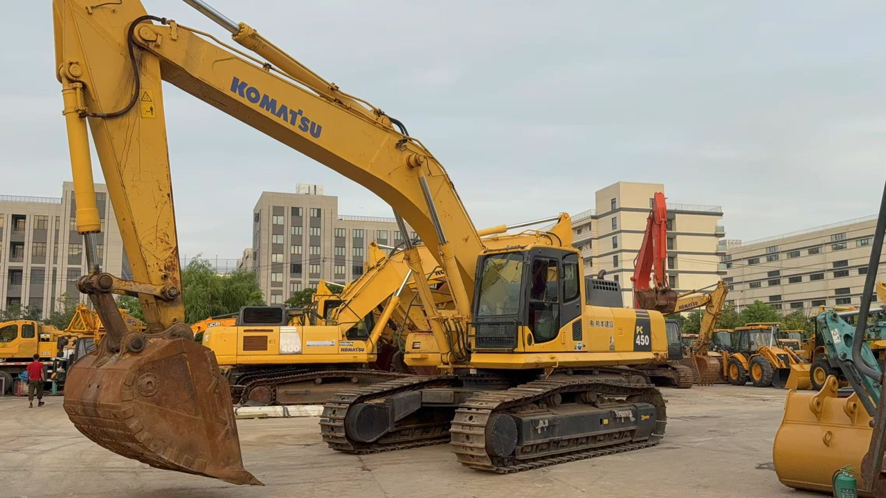 KOMATSU PC450-8 - Crawler excavator: picture 5 KOMATSU PC450-8 - Crawler excavator: picture 5