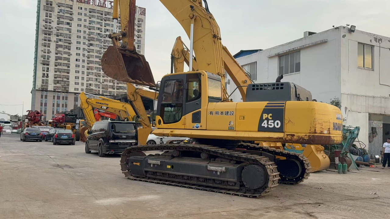 KOMATSU PC450-8 - Crawler excavator: picture 1 KOMATSU PC450-8 - Crawler excavator: picture 1