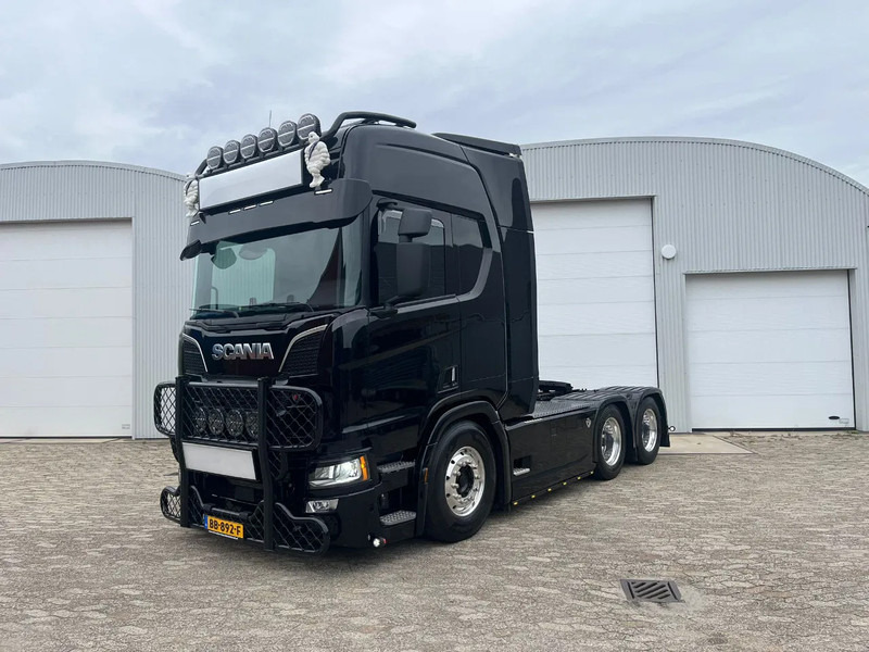 Scania R660 R660 6x2 v8 - Tractor unit: picture 1 Scania R660 R660 6x2 v8 - Tractor unit: picture 1