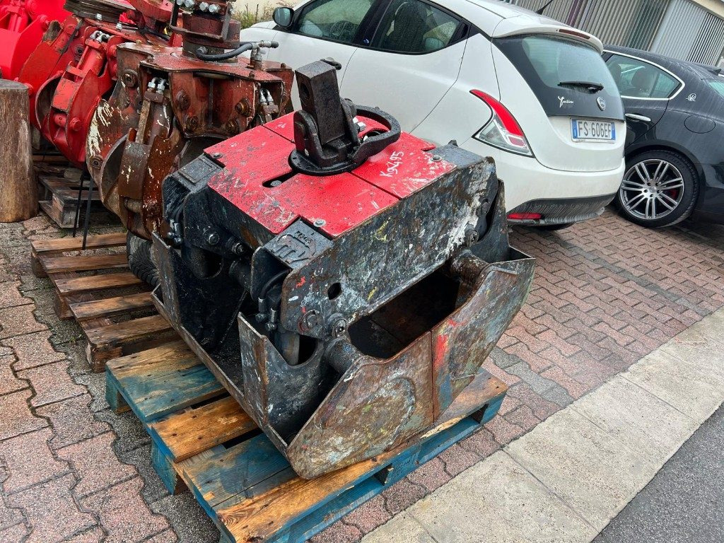 BENNA USATA MINELLI A CUCCHIAIO CON ROTORE - Clamshell bucket: picture 2 BENNA USATA MINELLI A CUCCHIAIO CON ROTORE - Clamshell bucket: picture 2