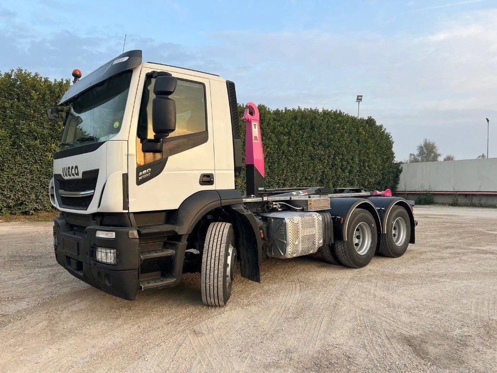 IVECO STRALIS 460 X-WAY SCARRABILE 6X4 - Hook lift truck: picture 1 IVECO STRALIS 460 X-WAY SCARRABILE 6X4 - Hook lift truck: picture 1