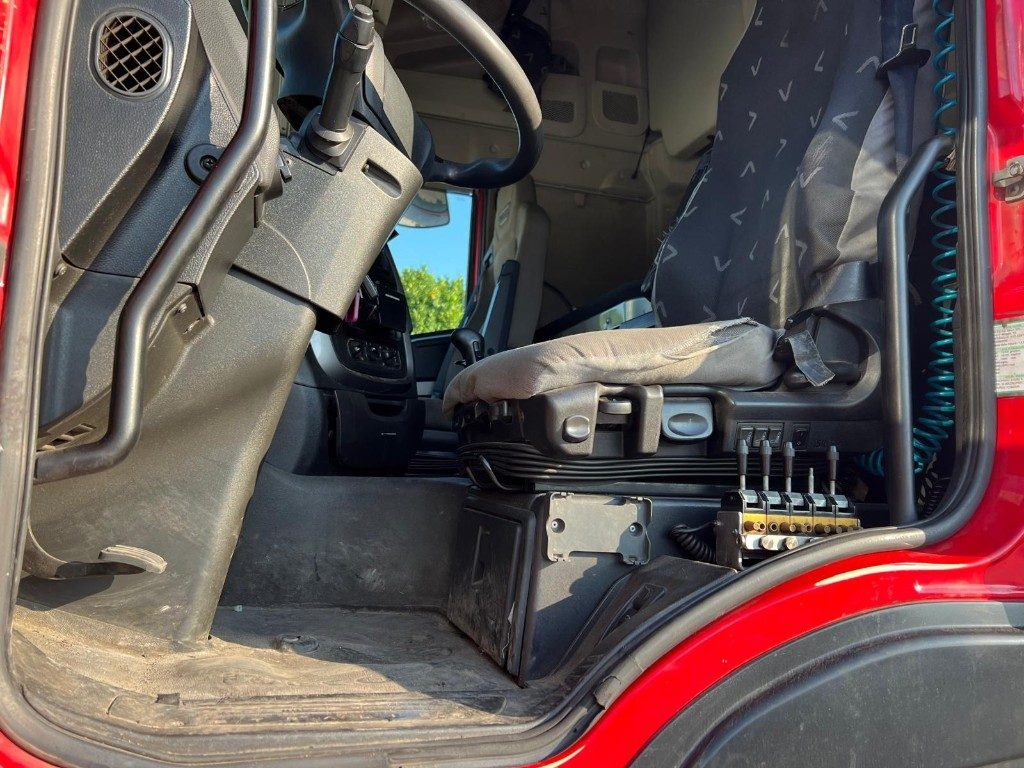 Hook lift truck IVECO STRALIS 500 SCARRABILE: picture 8