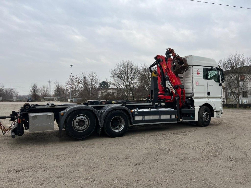 Hook lift truck MAN TGX 26.480 SCARRABILE CON GRU: picture 7 Hook lift truck MAN TGX 26.480 SCARRABILE CON GRU: picture 7