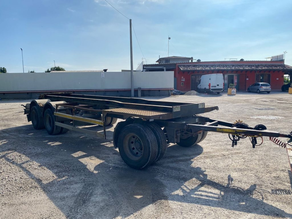 ZORZI 26 R 070 19 A SCARRABILE BALESTRATO - Roll-off/ Skip trailer: picture 5 ZORZI 26 R 070 19 A SCARRABILE BALESTRATO - Roll-off/ Skip trailer: picture 5