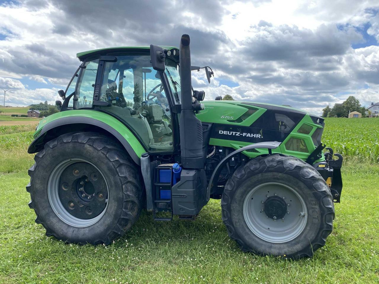 Deutz-Fahr 6155 Agrotron - Farm tractor: picture 2 Deutz-Fahr 6155 Agrotron - Farm tractor: picture 2