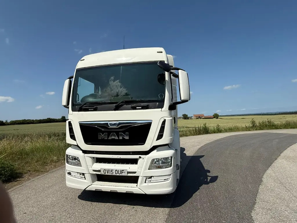 MAN TGS 26.440 6x2 (OUF) - Tractor unit: picture 5 MAN TGS 26.440 6x2 (OUF) - Tractor unit: picture 5