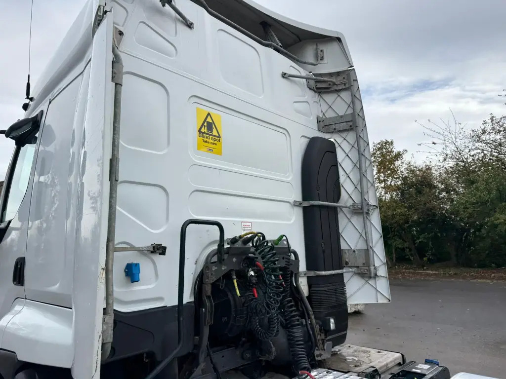 Leasing of  Renault Premium 440 DXi Renault Premium 440 DXi: picture 9