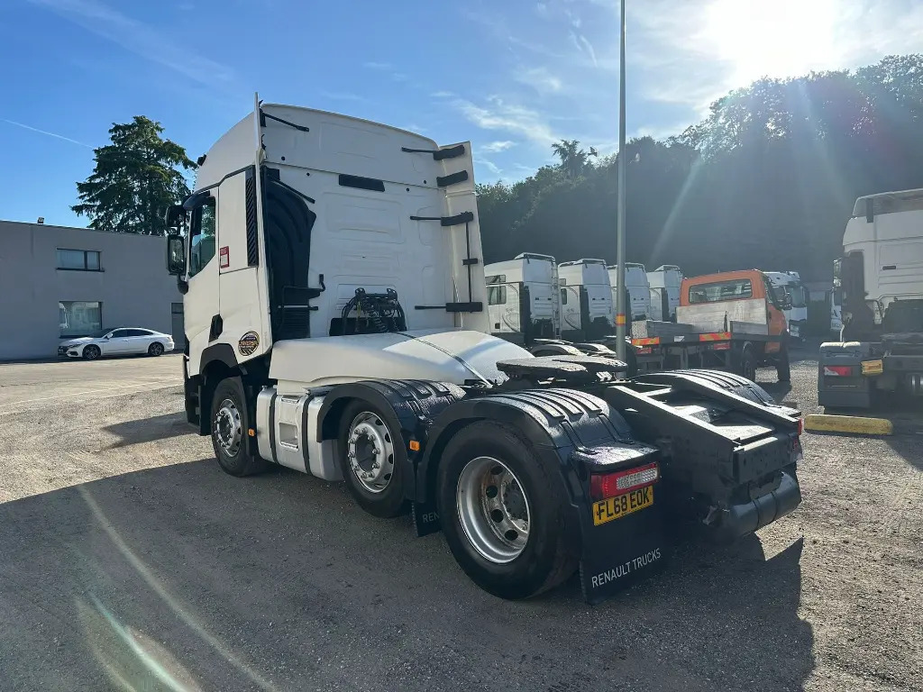 Renault T 460 (EOK) - Tractor unit: picture 5 Renault T 460 (EOK) - Tractor unit: picture 5