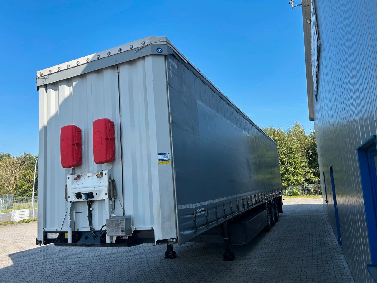 Krone SDP27 | Liftachse, Palettenkasten, Iceprotect - Curtainsider semi-trailer: picture 3 Krone SDP27 | Liftachse, Palettenkasten, Iceprotect - Curtainsider semi-trailer: picture 3