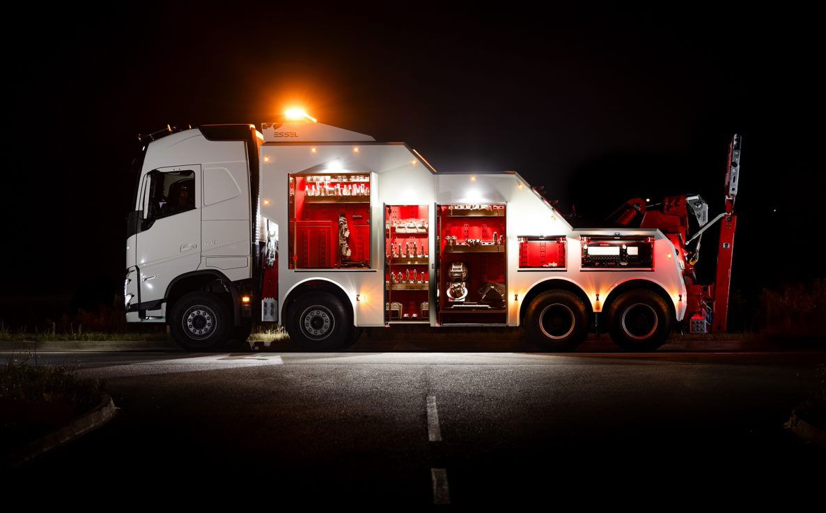 Tow truck Volvo FH NEW ER4120 5 winches T-REX Volvo FH 540 8x4 WB6,0 White or RED: picture 16