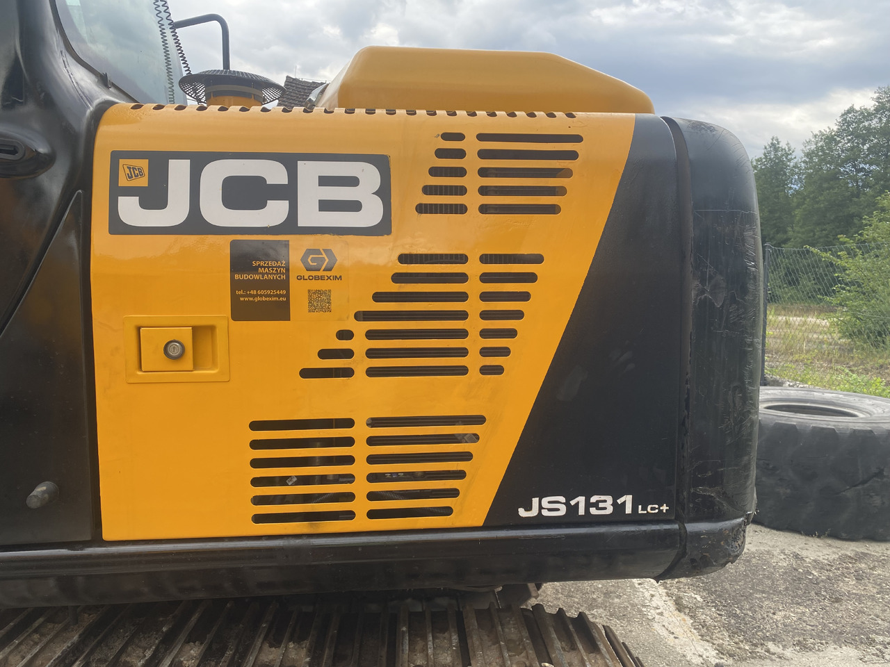 Crawler excavator JCB JS131: picture 6
