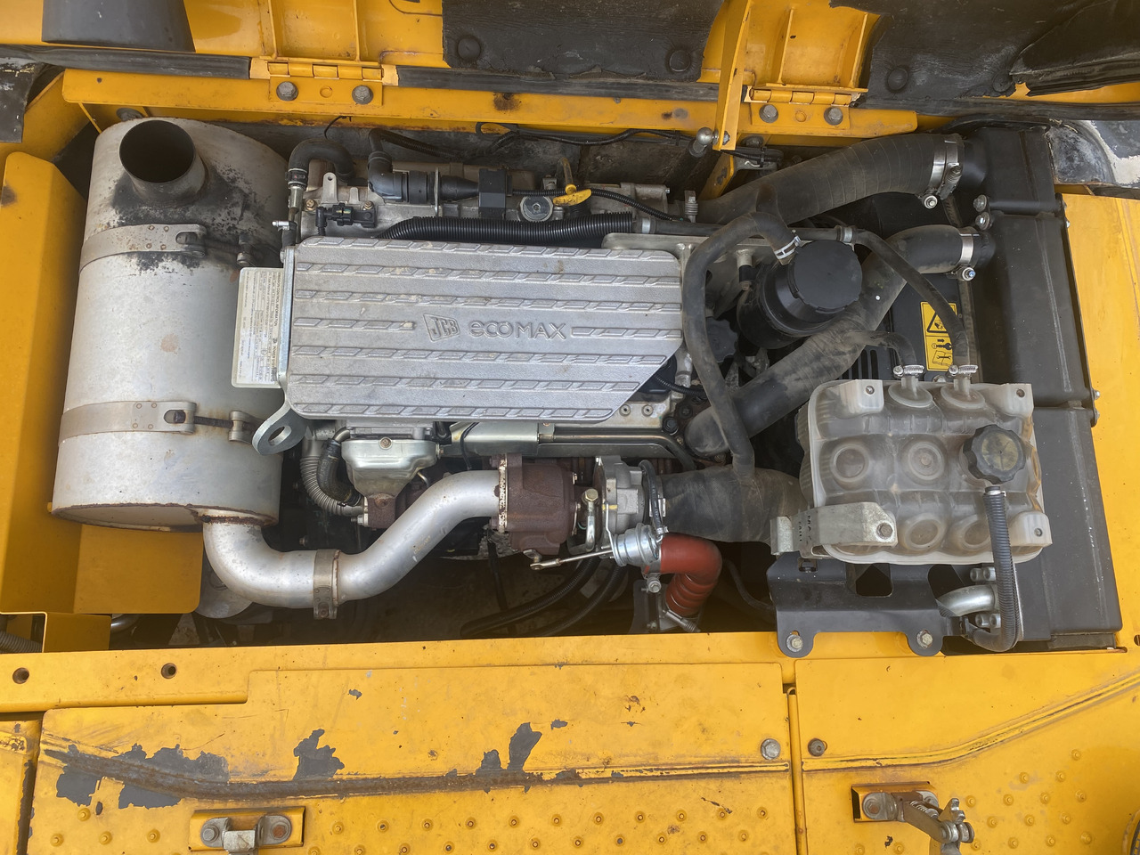 Crawler excavator JCB JS131: picture 15