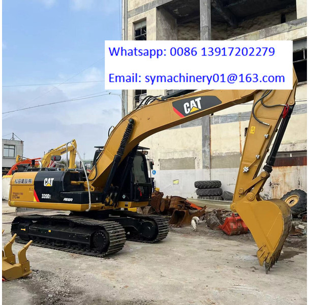 Crawler excavator Caterpillar 320D2: picture 15