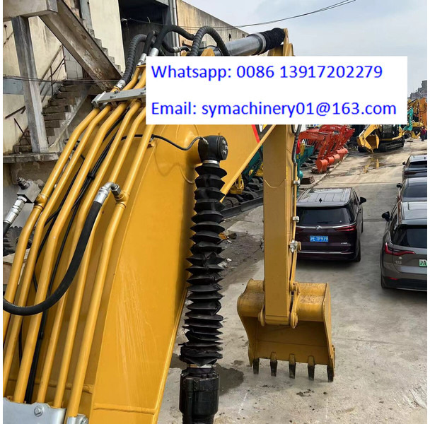 Crawler excavator Caterpillar 320D2: picture 11