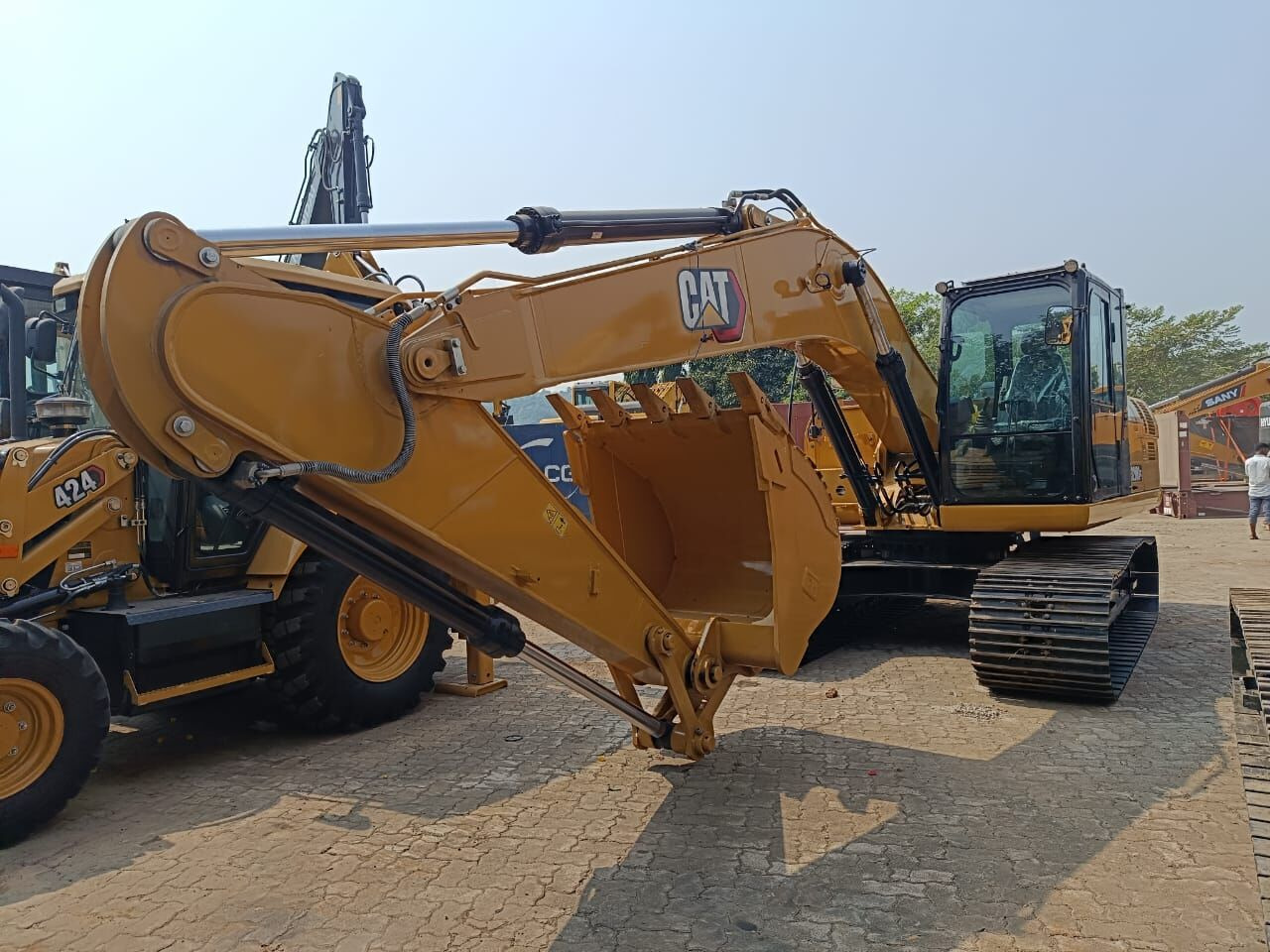 Leasing of  New Caterpillar 320D3GC tracked excavator New Caterpillar 320D3GC tracked excavator: picture 7