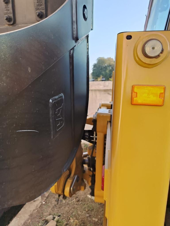 New Caterpillar 424 backhoe loader - Backhoe loader: picture 5 New Caterpillar 424 backhoe loader - Backhoe loader: picture 5