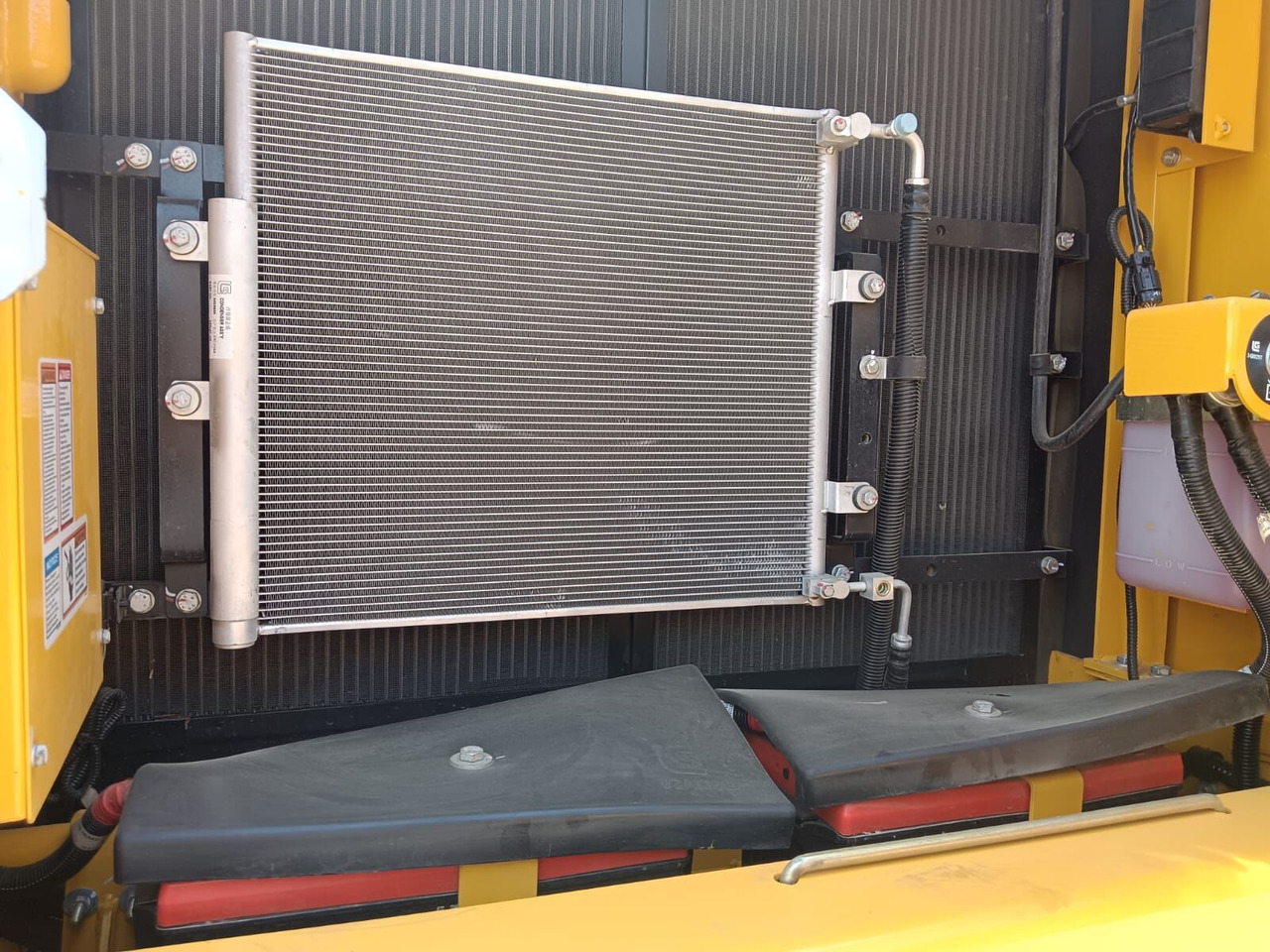 New LiuGong 925E tracked excavator - Crawler excavator: picture 2 New LiuGong 925E tracked excavator - Crawler excavator: picture 2