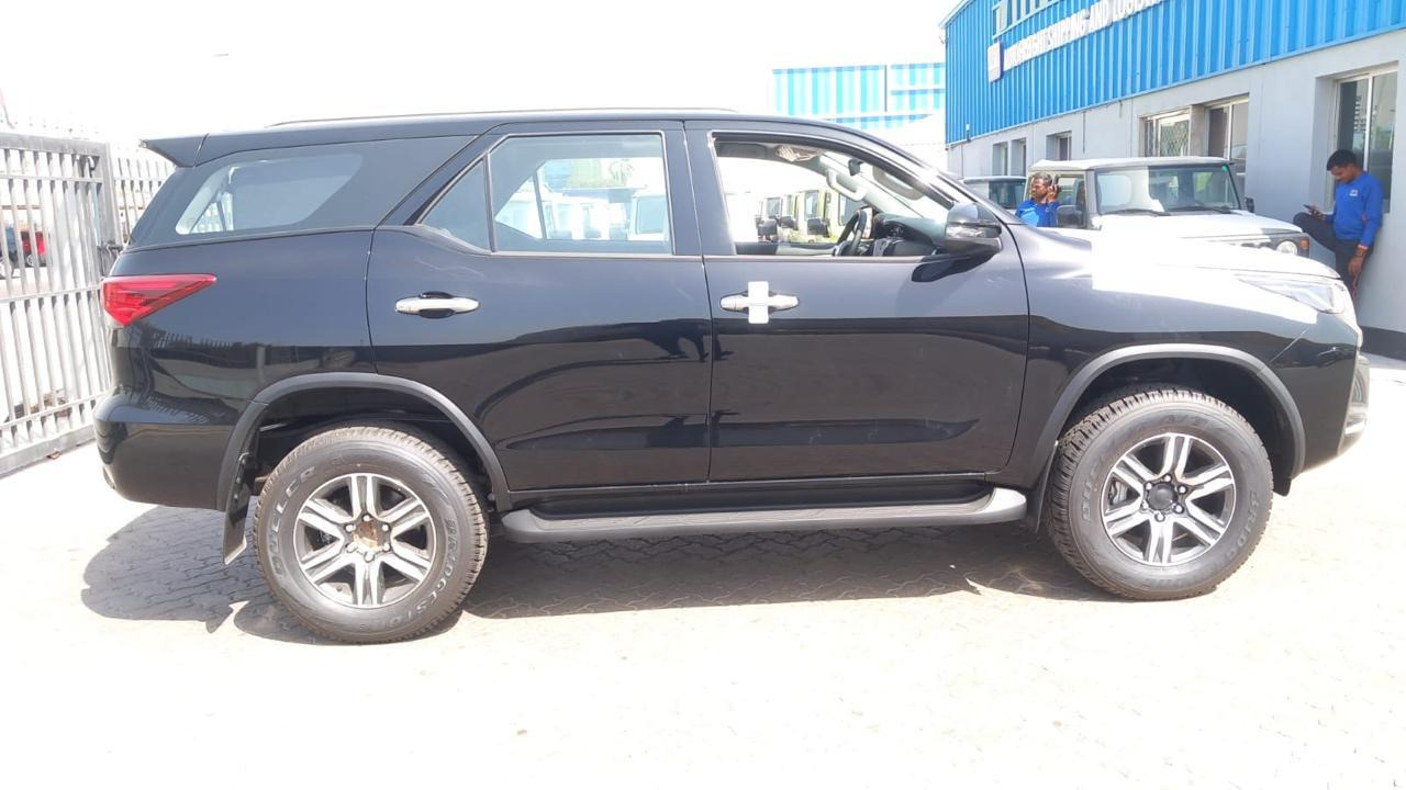 TOYOTA 2.7L SR5 - Car: picture 1 TOYOTA 2.7L SR5 - Car: picture 1