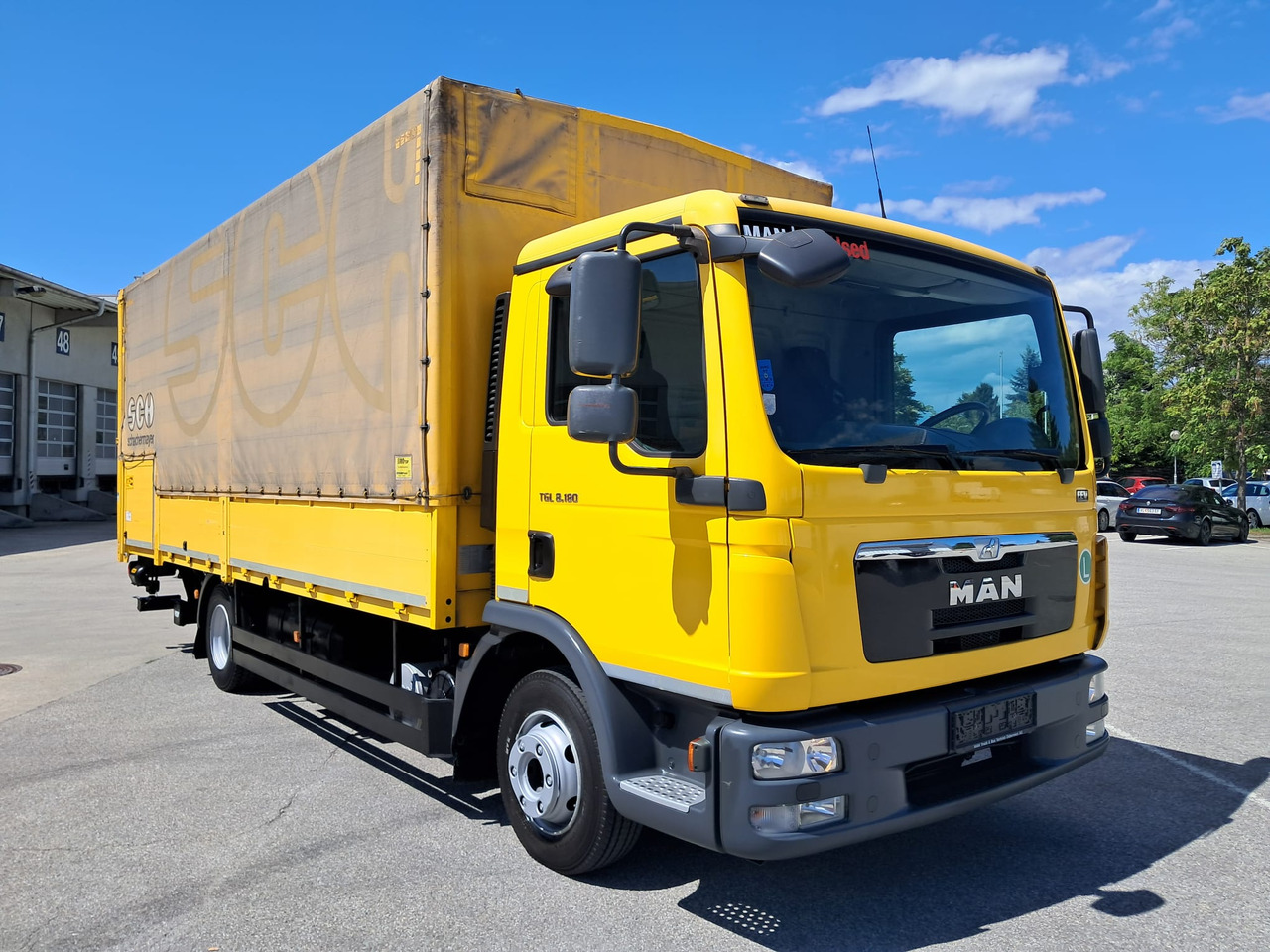 MAN MAN TGL 8.180 Pritsche + LBW | Klima | Tempomat | Schaltgetriebe - Dropside/ Flatbed truck: picture 2 MAN MAN TGL 8.180 Pritsche + LBW | Klima | Tempomat | Schaltgetriebe - Dropside/ Flatbed truck: picture 2