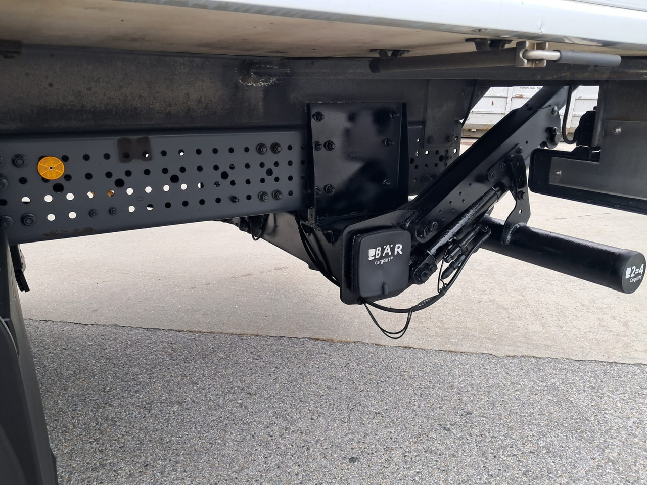 Refrigerator truck MERCEDES-BENZ Antos 1833 Kühlkoffer LBW | Standheizung | Euro 6: picture 36 Refrigerator truck MERCEDES-BENZ Antos 1833 Kühlkoffer LBW | Standheizung | Euro 6: picture 36