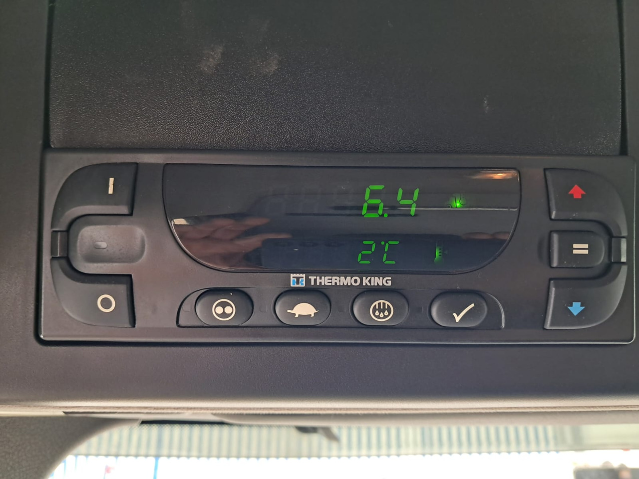 Refrigerator truck MERCEDES-BENZ Antos 1833 Kühlkoffer LBW | Standheizung | Euro 6: picture 26 Refrigerator truck MERCEDES-BENZ Antos 1833 Kühlkoffer LBW | Standheizung | Euro 6: picture 26