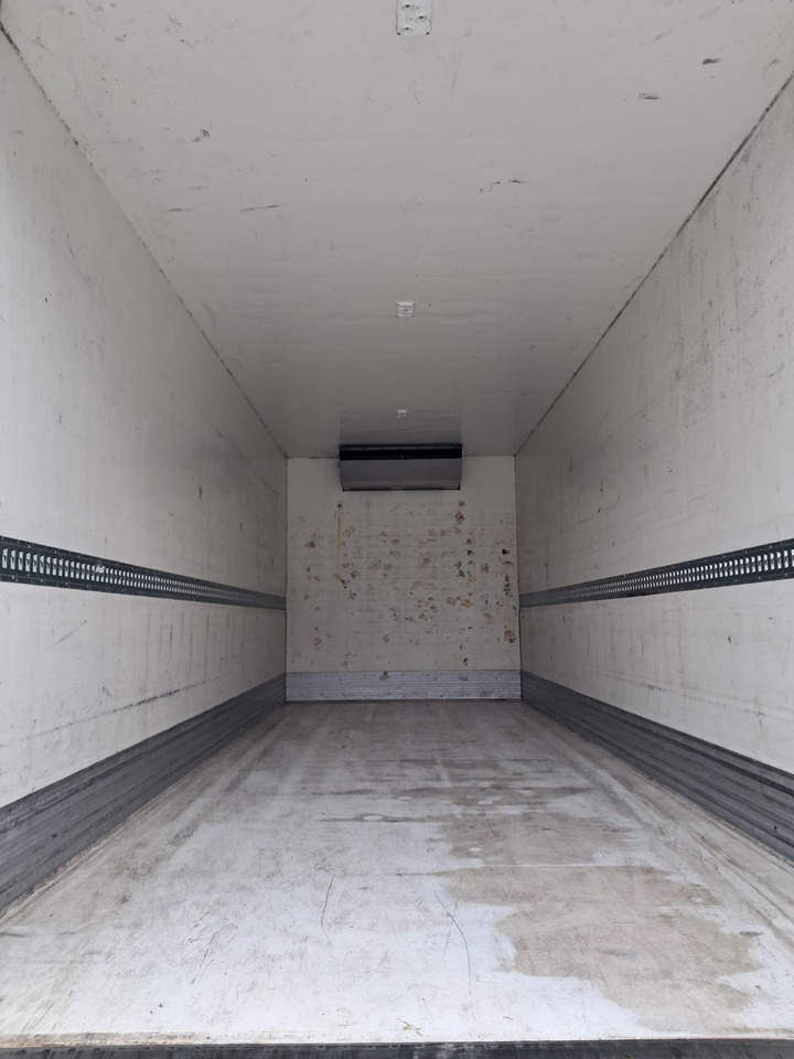 Refrigerator truck MERCEDES-BENZ Antos 1833 Kühlkoffer LBW | Standheizung | Euro 6: picture 11 Refrigerator truck MERCEDES-BENZ Antos 1833 Kühlkoffer LBW | Standheizung | Euro 6: picture 11