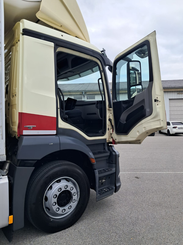 Refrigerator truck MERCEDES-BENZ Antos 1833 Kühlkoffer LBW | Standheizung | Euro 6: picture 29 Refrigerator truck MERCEDES-BENZ Antos 1833 Kühlkoffer LBW | Standheizung | Euro 6: picture 29