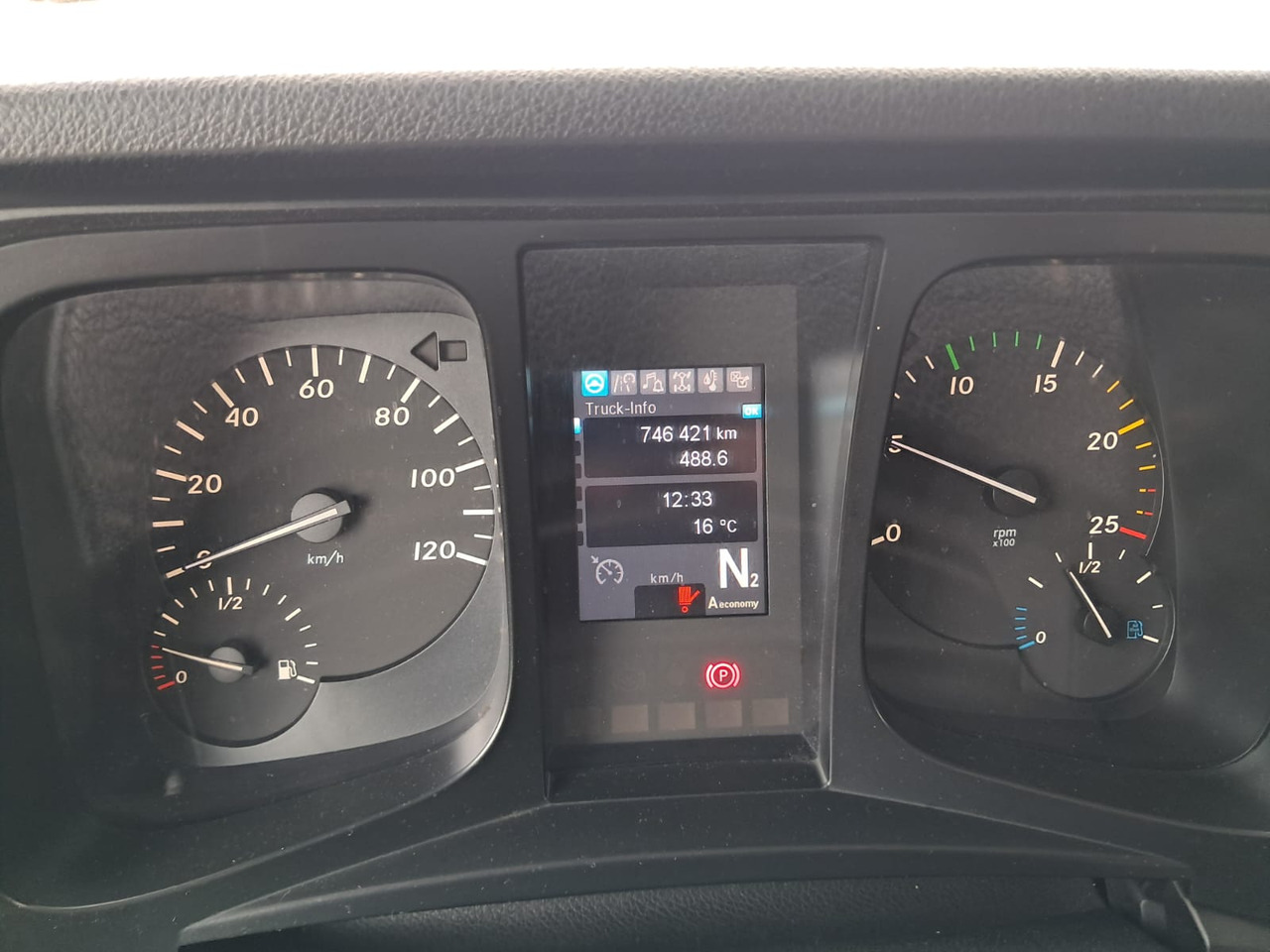 Refrigerator truck MERCEDES-BENZ Antos 1833 Kühlkoffer LBW | Standheizung | Euro 6: picture 21 Refrigerator truck MERCEDES-BENZ Antos 1833 Kühlkoffer LBW | Standheizung | Euro 6: picture 21