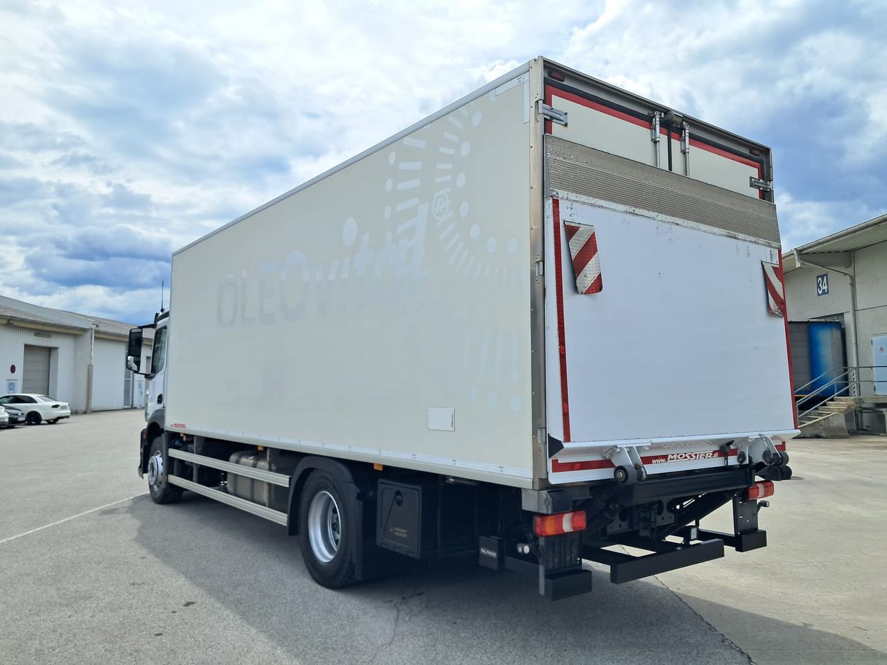 Leasing of MERCEDES-BENZ Antos 2135 Kühlkoffer | Supra 850 | Standheizung MERCEDES-BENZ Antos 2135 Kühlkoffer | Supra 850 | Standheizung: picture 6 Leasing of MERCEDES-BENZ Antos 2135 Kühlkoffer | Supra 850 | Standheizung MERCEDES-BENZ Antos 2135 Kühlkoffer | Supra 850 | Standheizung: picture 6