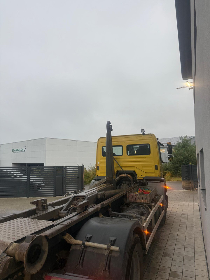 MERCEDES-BENZ AXOR 1829/ 18t Abroller TÜV/SP Neu - Hook lift truck: picture 5 MERCEDES-BENZ AXOR 1829/ 18t Abroller TÜV/SP Neu - Hook lift truck: picture 5