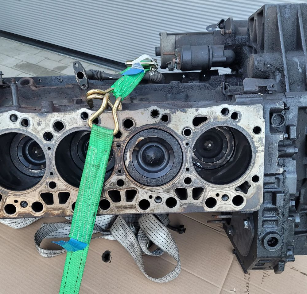 BLOK SILNIKA IVECO EUROCARGO E6 - Cylinder block for Truck: picture 2 BLOK SILNIKA IVECO EUROCARGO E6 - Cylinder block for Truck: picture 2