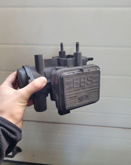 EBS MERCEDES ACTROS MP4 A0014311013 - Brake parts for Truck: picture 1 EBS MERCEDES ACTROS MP4 A0014311013 - Brake parts for Truck: picture 1