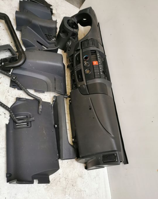 KONSOLA IVECO EUROCARGO EURO6 - Dashboard for Truck: picture 4 KONSOLA IVECO EUROCARGO EURO6 - Dashboard for Truck: picture 4