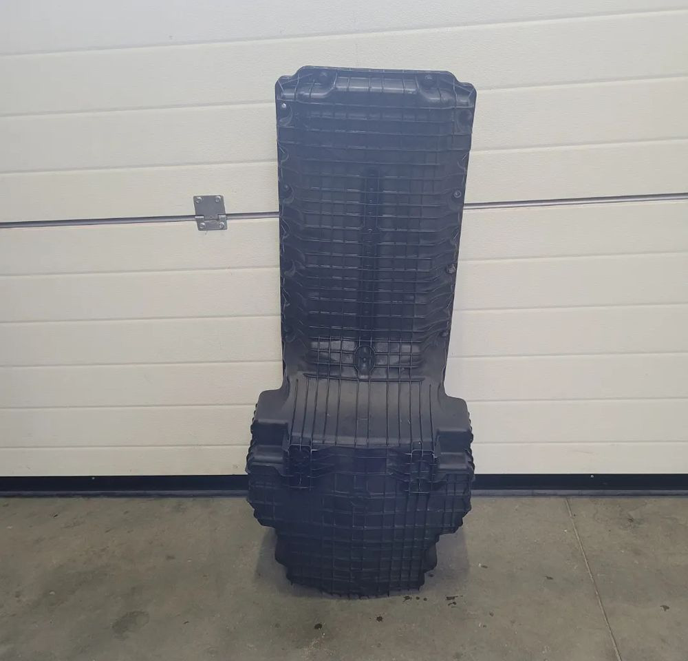 Engine for Truck MISKA OLEJOWA MERCEDES ACTROS MP4 A470 010 34 13: picture 1