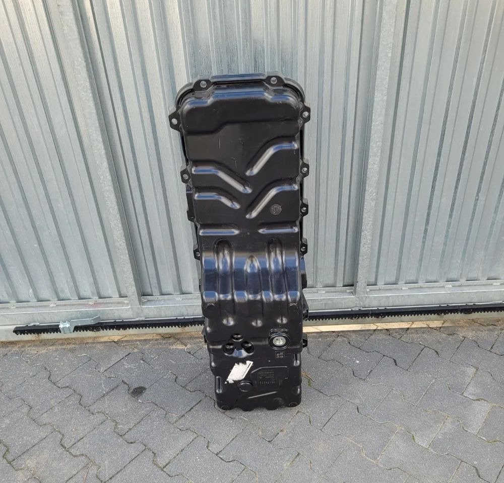 MISKA OLEJOWA RENAULT RANGE T 22242776 - Oil pan for Truck: picture 1 MISKA OLEJOWA RENAULT RANGE T 22242776 - Oil pan for Truck: picture 1