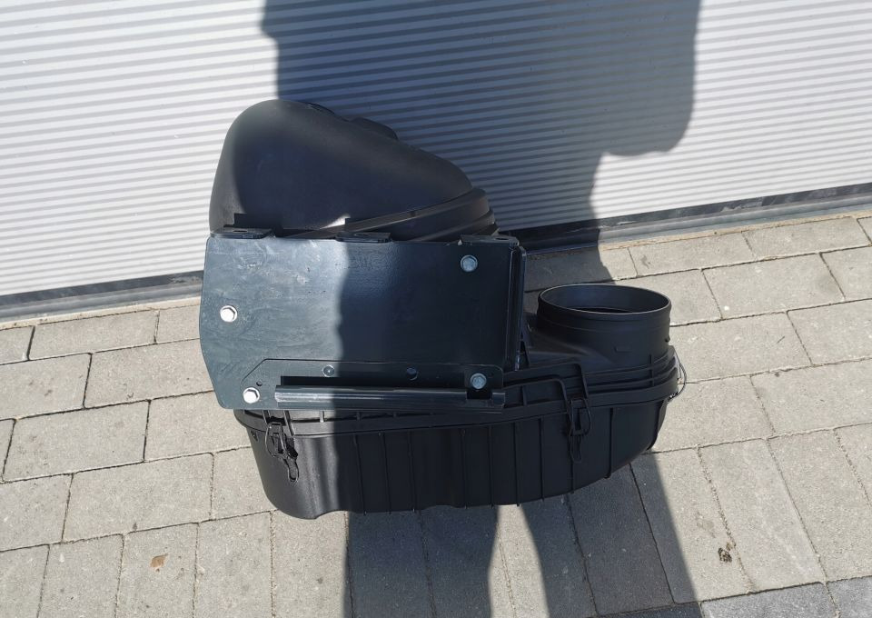 Obudowa filtra powietrza iveco eurocargo 580155845 - Air filter for Truck: picture 4 Obudowa filtra powietrza iveco eurocargo 580155845 - Air filter for Truck: picture 4