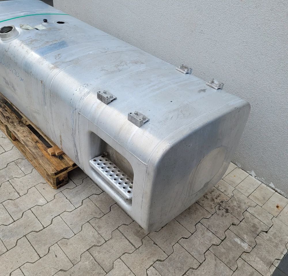 ZBIORNIK PALIWA MAN TGX TGS 200X60X70CM - Fuel tank for Truck: picture 2 ZBIORNIK PALIWA MAN TGX TGS 200X60X70CM - Fuel tank for Truck: picture 2