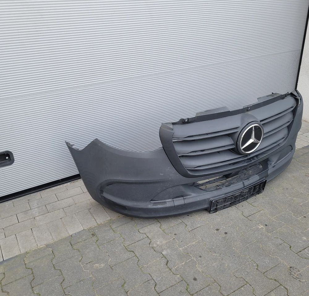 ZDERZAK MERCEDES E SPRINTER W907 - Bumper for Van: picture 4 ZDERZAK MERCEDES E SPRINTER W907 - Bumper for Van: picture 4